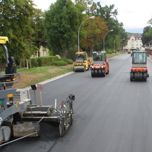 Erneuerung des Fahrbahnbelags B85